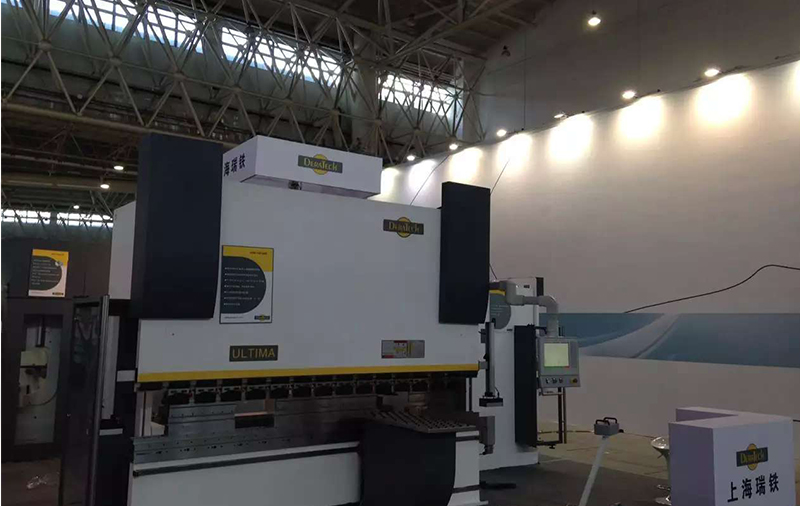 ?電液同步折彎機適合對哪些金屬材料的折彎加工？