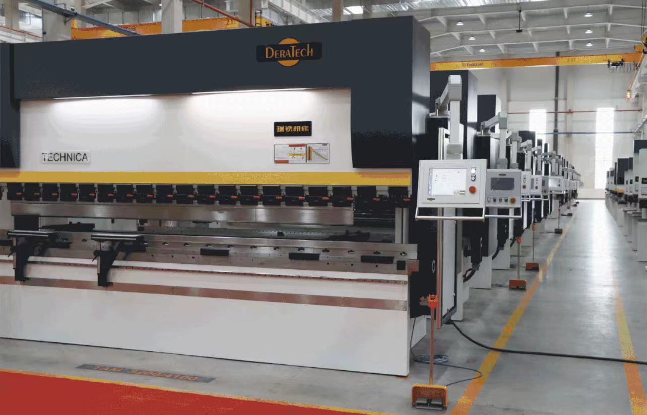 電液伺服數(shù)控折彎機(jī)的優(yōu)點(diǎn)