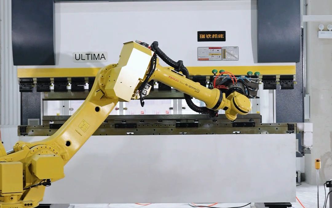 瑞鐵機床：智慧制造的新藍海—柔性折彎單元