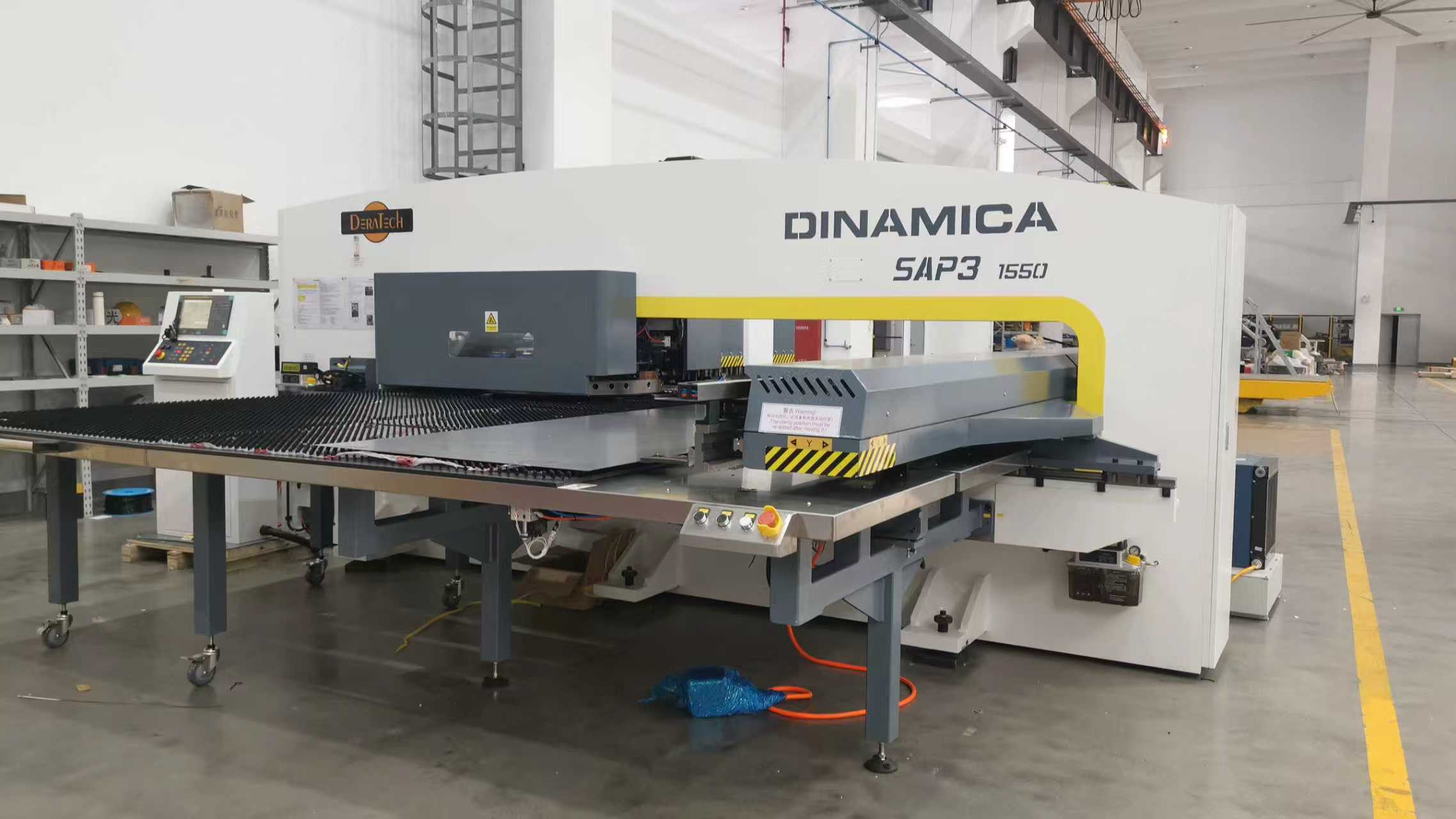 沖剪一體化加工的更優解，瑞鐵機床SAP3 1550沖剪復合機